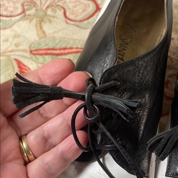 Yves Saint Laurent Two-Tone Lace-Up Oxford Suede Lace Up Flats Vintage - Picture 4 of 14